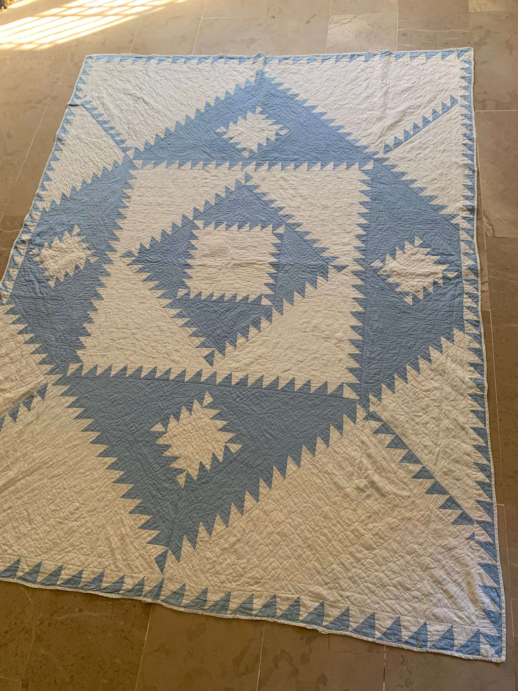 Vintage White & Blue Sawtooth