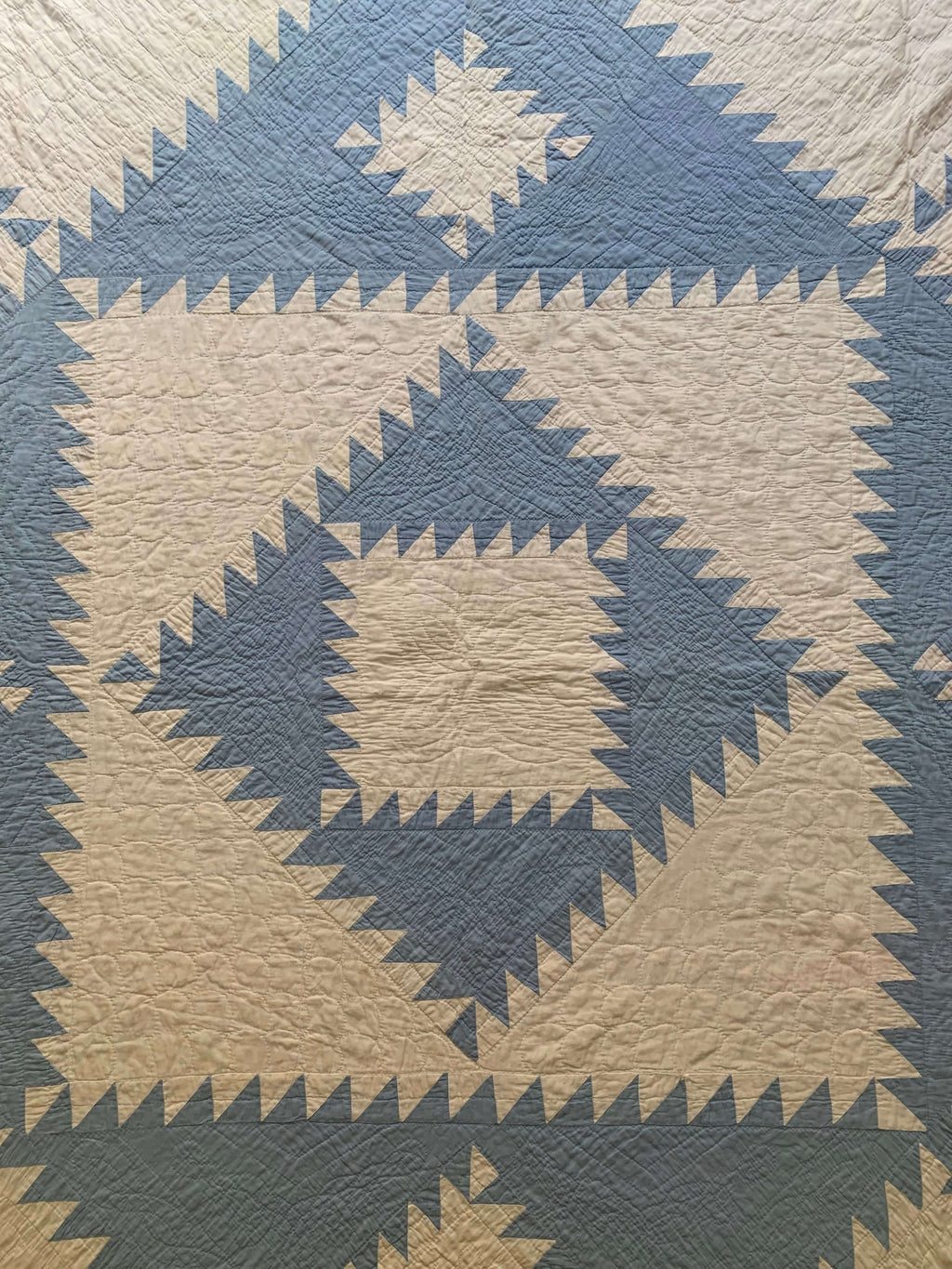 Vintage White & Blue Sawtooth