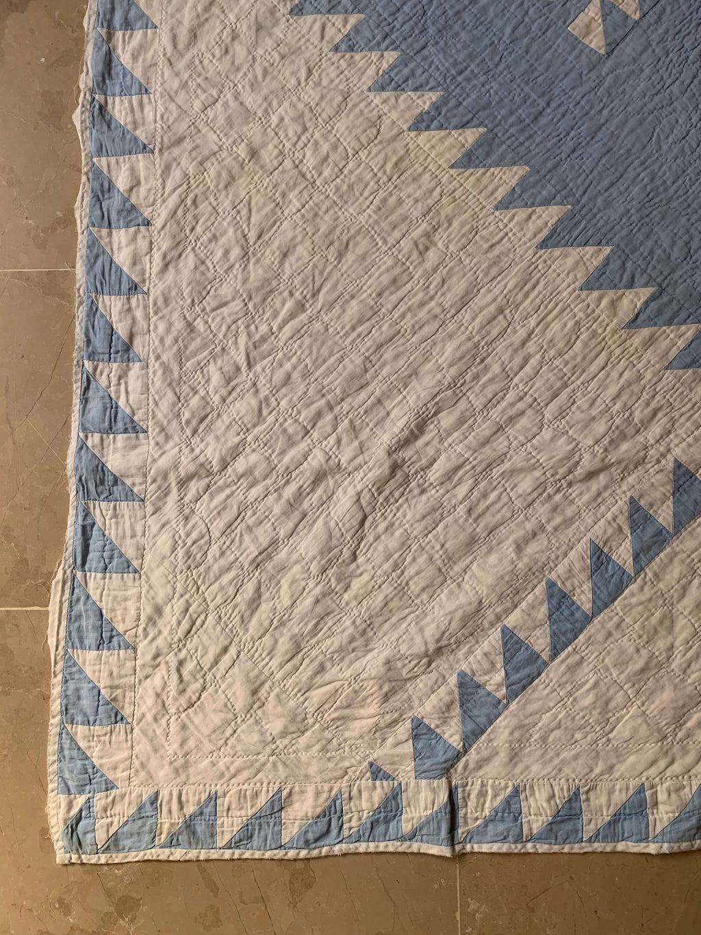 Vintage White & Blue Sawtooth