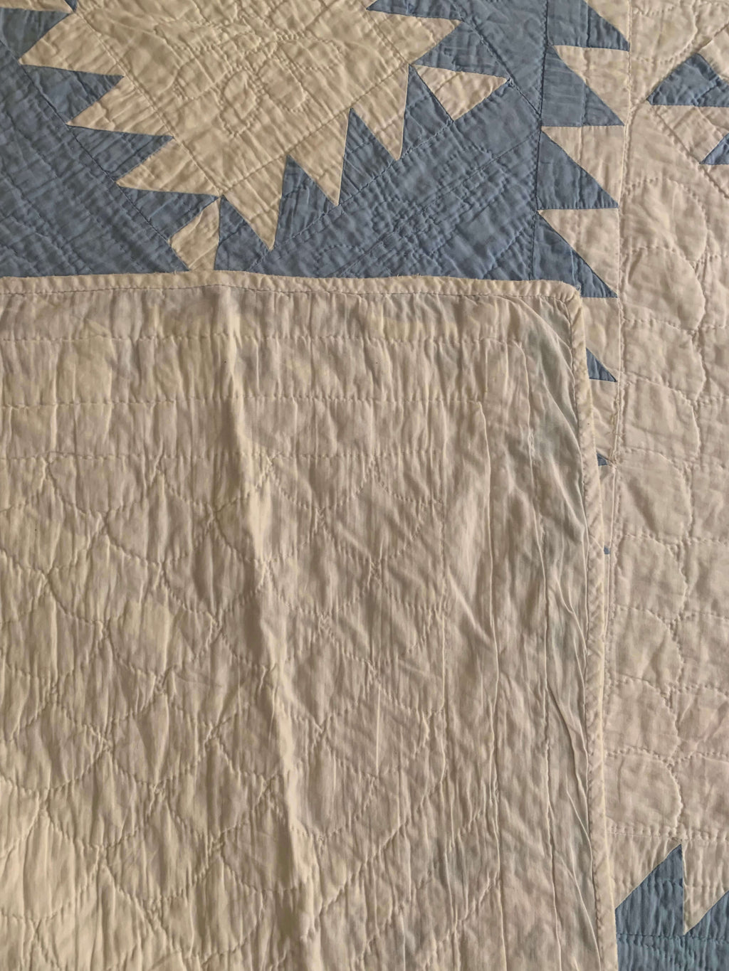 Vintage White & Blue Sawtooth