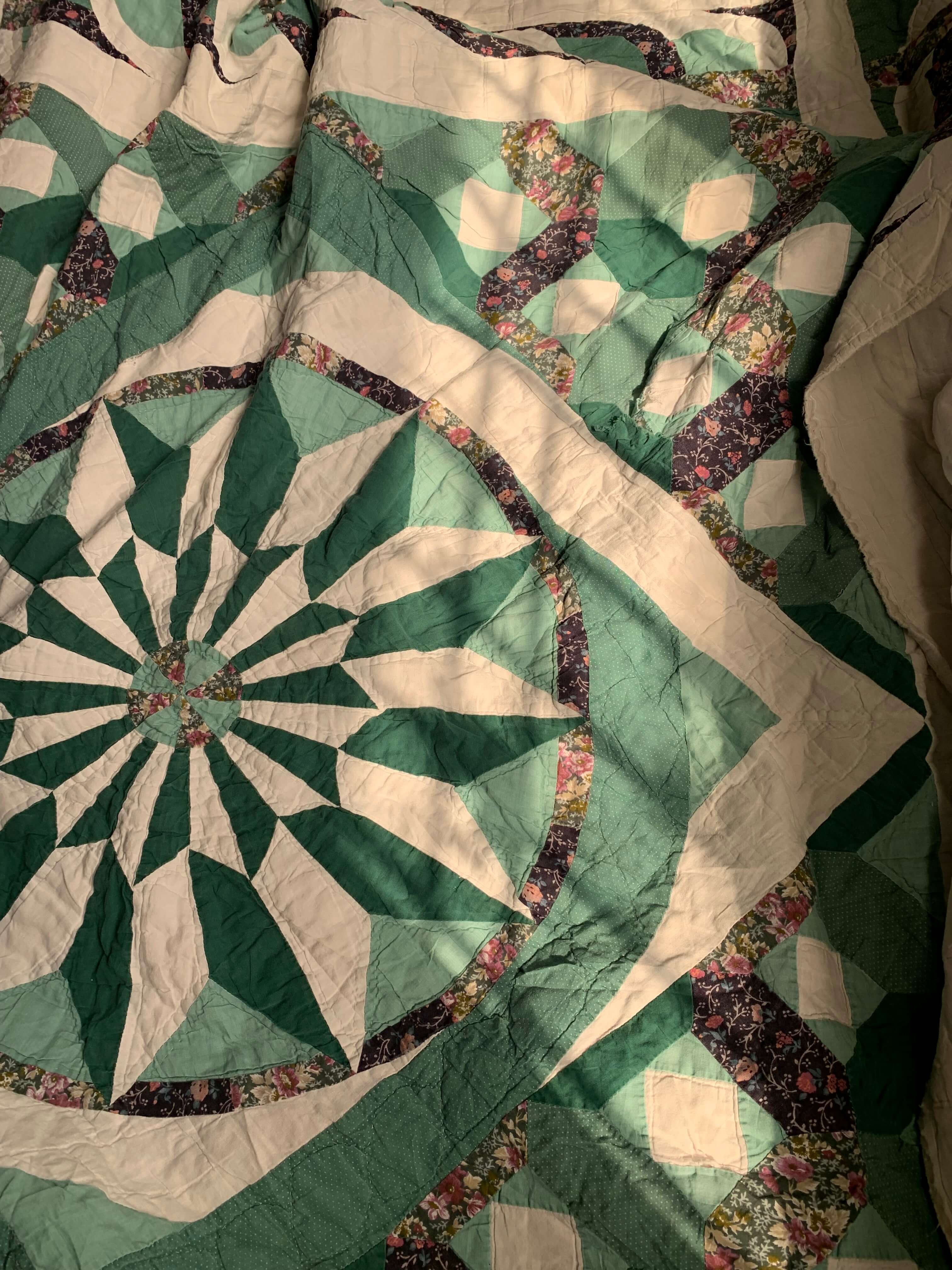 Vintage Appliqué Patchwork Medallion