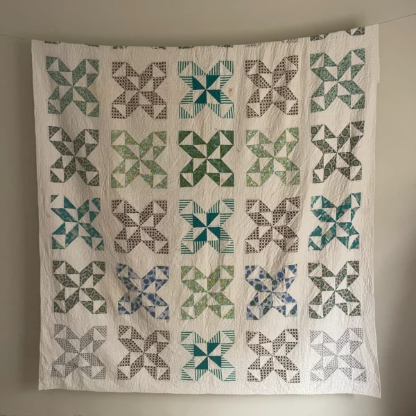 Spinning Pinwheel Quilt - View 1