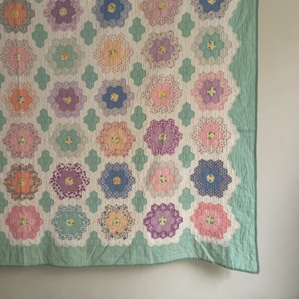 Grandmothers Flower Garden Quilt - View 11