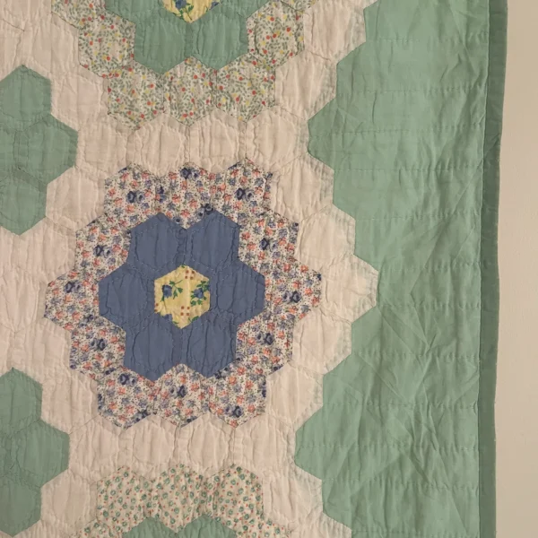 Grandmothers Flower Garden Quilt - View 9