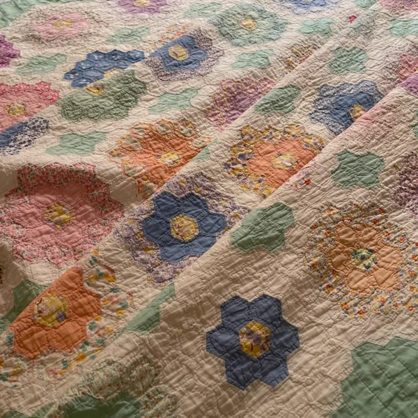 Grandmothers Flower Garden Quilt - View 8