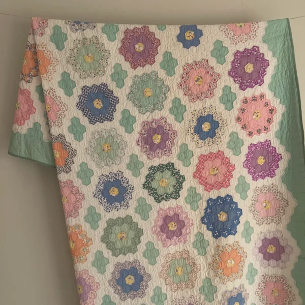 Grandmothers Flower Garden Quilt - View 2