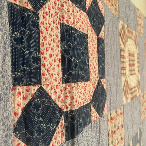 IMG_4752_20_11zon Crown of Throne Quilt - View 5