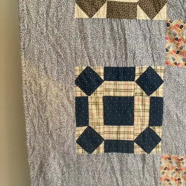 IMG_4754_22_11zon Crown of Throne Quilt - View 7